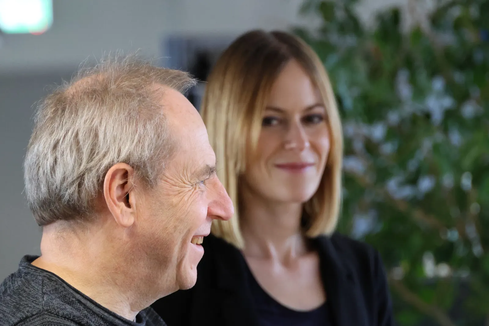 Two colleagues in conversation